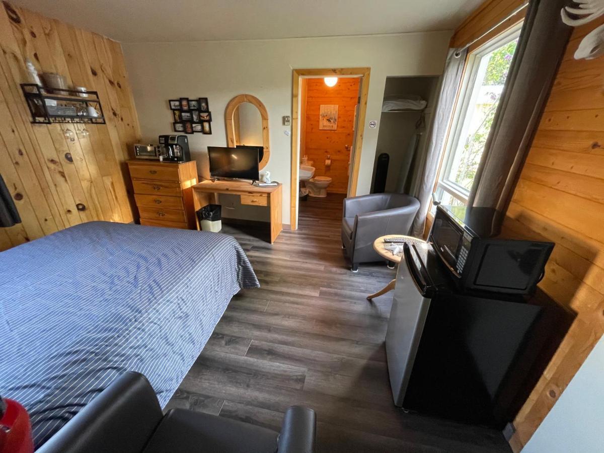 Auberge Et Chalets Sur Le Lac Lac-Mégantic Esterno foto