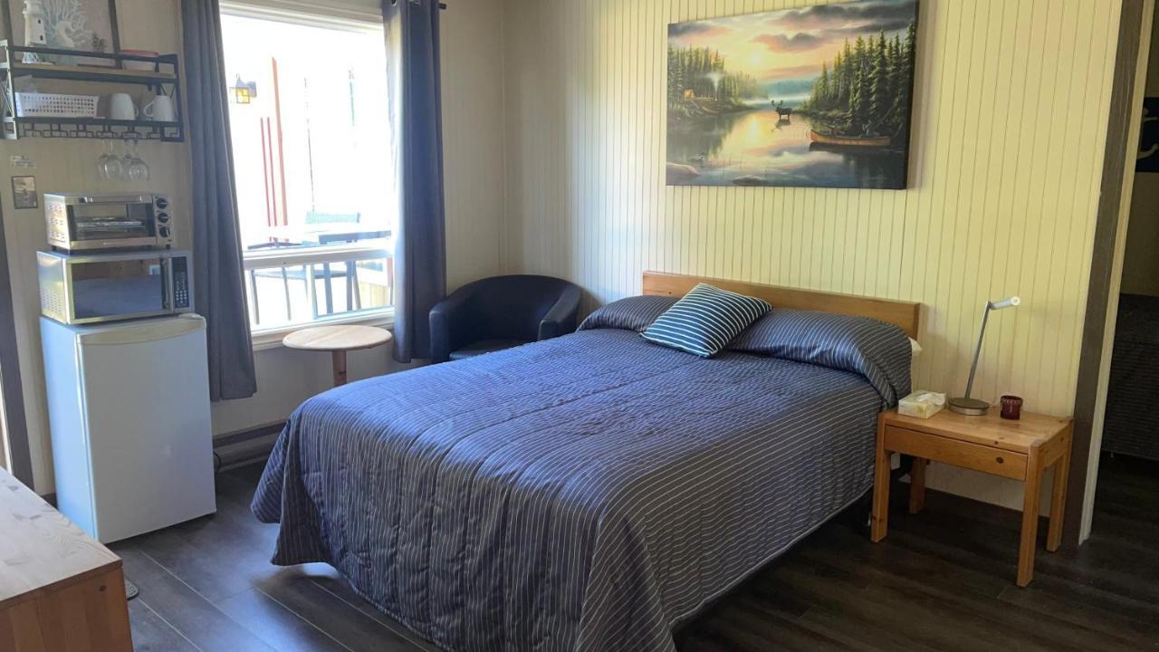 Auberge Et Chalets Sur Le Lac Lac-Mégantic Esterno foto