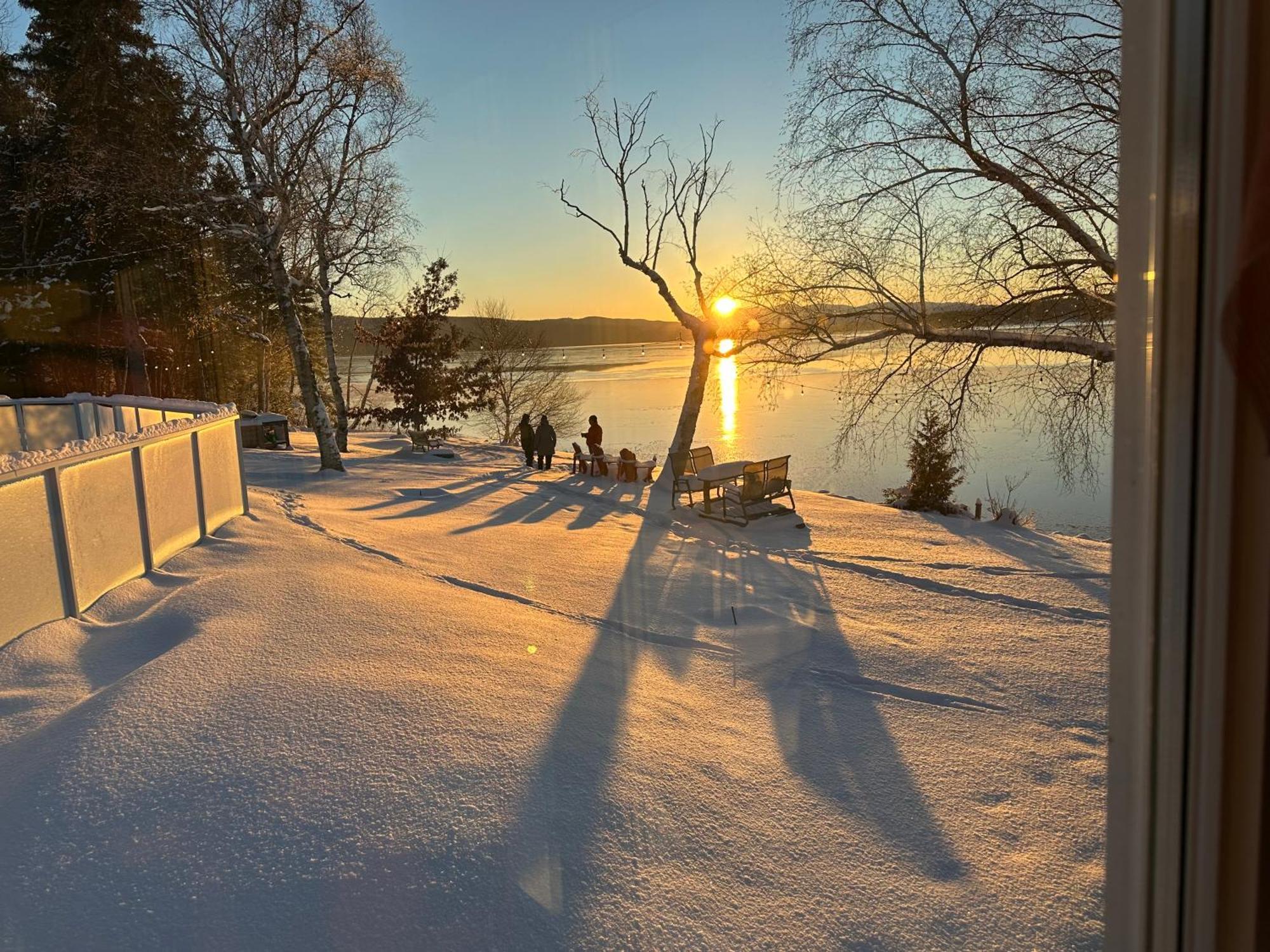 Auberge Et Chalets Sur Le Lac Lac-Mégantic Esterno foto