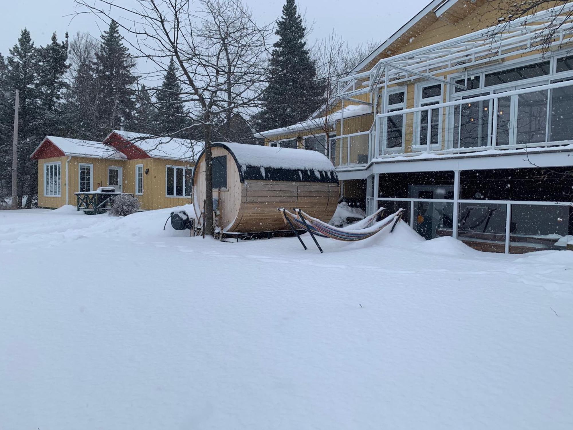 Auberge Et Chalets Sur Le Lac Lac-Mégantic Esterno foto